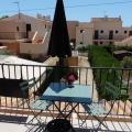belle terrasse agréable pour les apéritifs et petits déjeuners